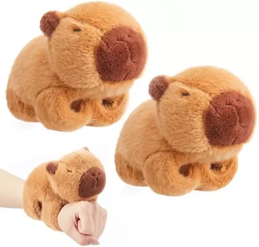 Capivara de Pelúcia Pulseira Agarradinho